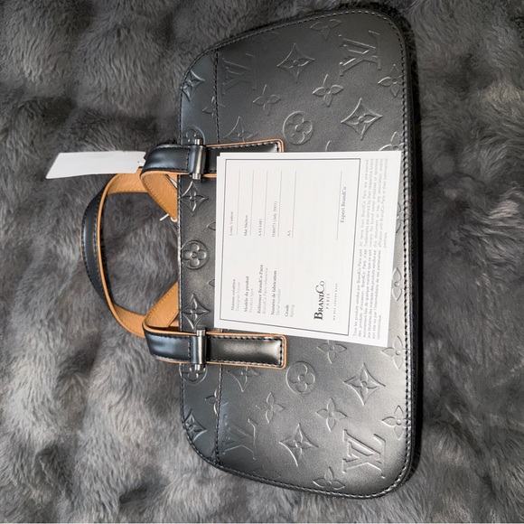 Louis Vuitton Mat Shelton   in Gray Monogram Glace - Picture 16 of 16